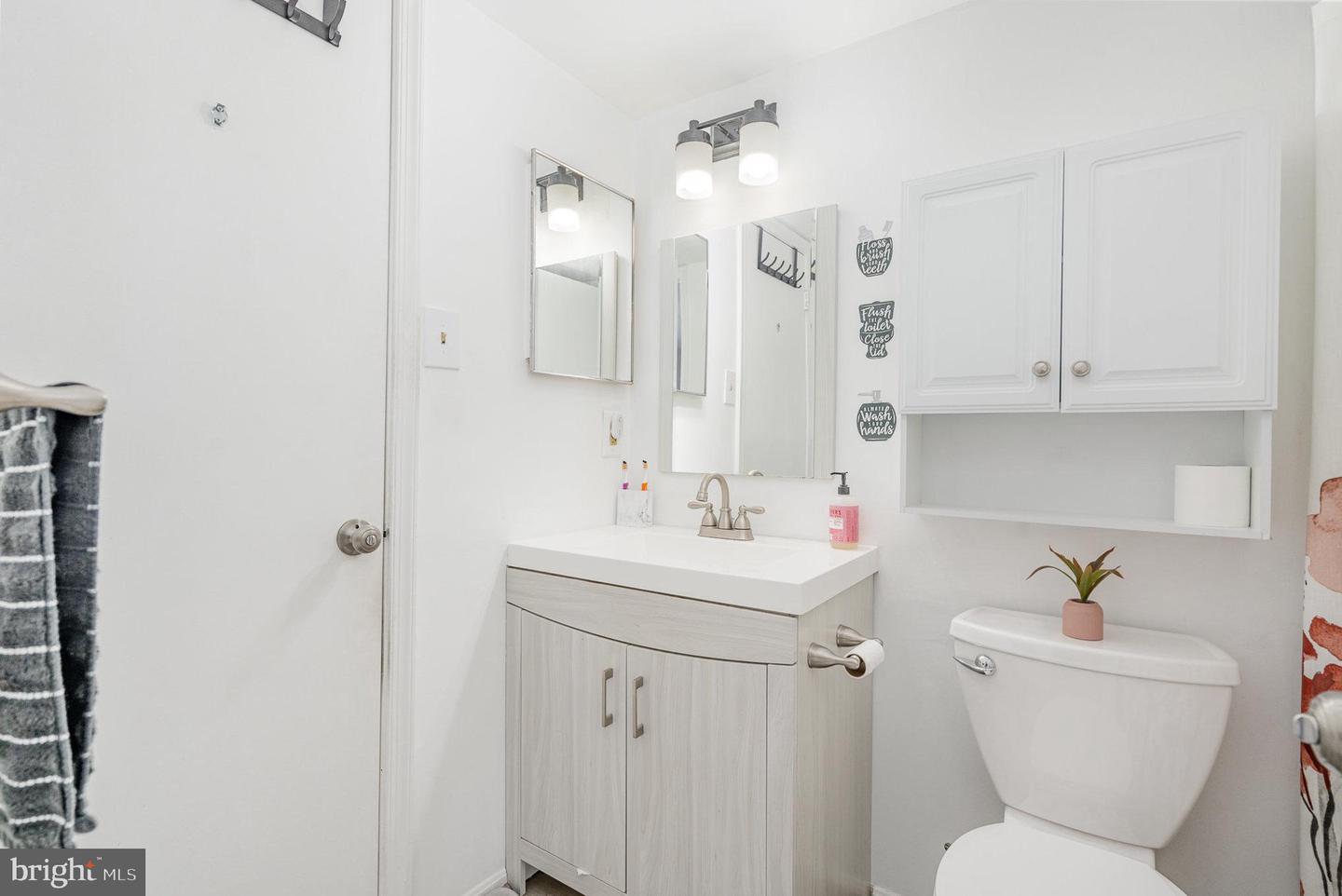 12205 CHAUCER LN #12205, WOODBRIDGE, Virginia 22192, 2 Bedrooms Bedrooms, ,1 BathroomBathrooms,Residential,For sale,12205 CHAUCER LN #12205,VAPW2099558 MLS # VAPW2099558