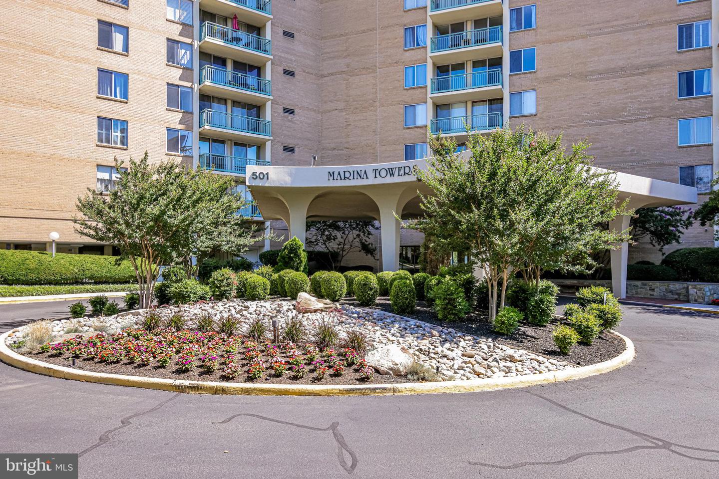 501 SLATERS LN #518, ALEXANDRIA, Virginia 22314, 1 Bedroom Bedrooms, ,1 BathroomBathrooms,Residential,For sale,501 SLATERS LN #518,VAAX2047634 MLS # VAAX2047634