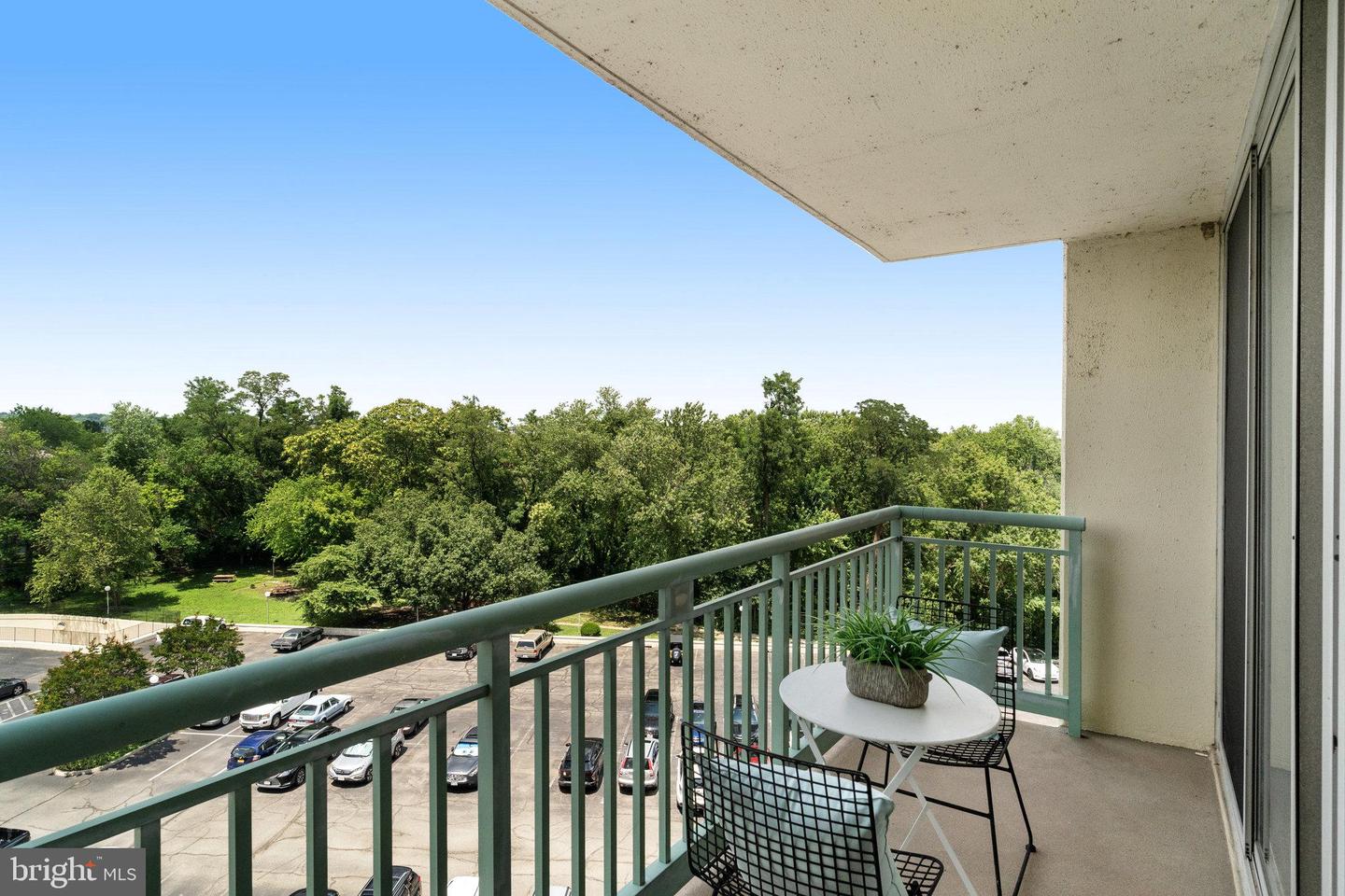 501 SLATERS LN #518, ALEXANDRIA, Virginia 22314, 1 Bedroom Bedrooms, ,1 BathroomBathrooms,Residential,For sale,501 SLATERS LN #518,VAAX2047634 MLS # VAAX2047634