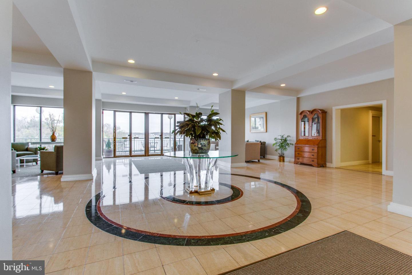501 SLATERS LN #518, ALEXANDRIA, Virginia 22314, 1 Bedroom Bedrooms, ,1 BathroomBathrooms,Residential,For sale,501 SLATERS LN #518,VAAX2047634 MLS # VAAX2047634
