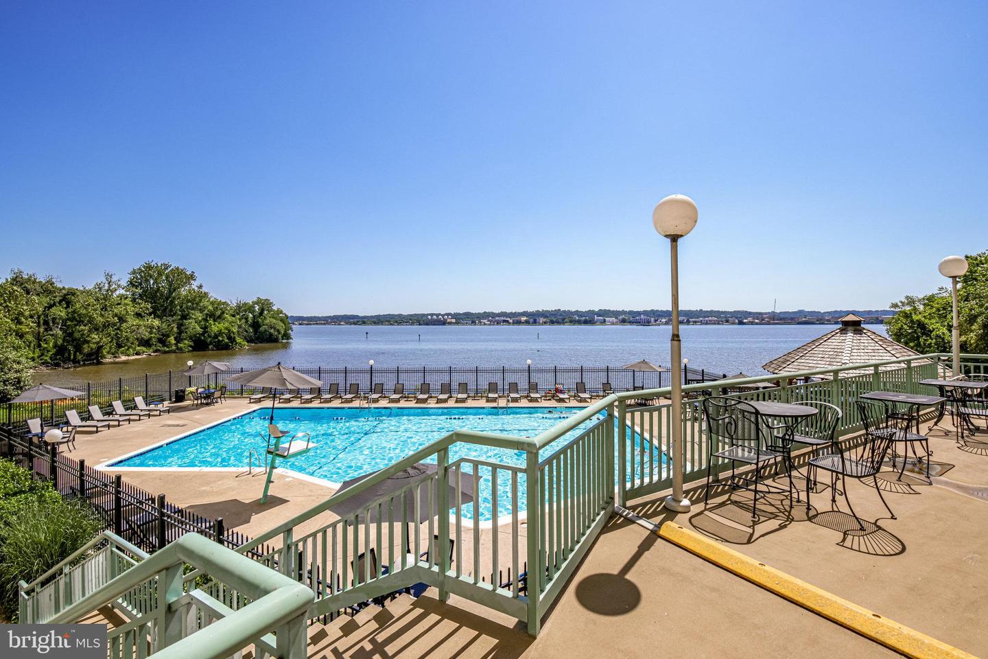 501 SLATERS LN #518, ALEXANDRIA, Virginia 22314, 1 Bedroom Bedrooms, ,1 BathroomBathrooms,Residential,For sale,501 SLATERS LN #518,VAAX2047634 MLS # VAAX2047634