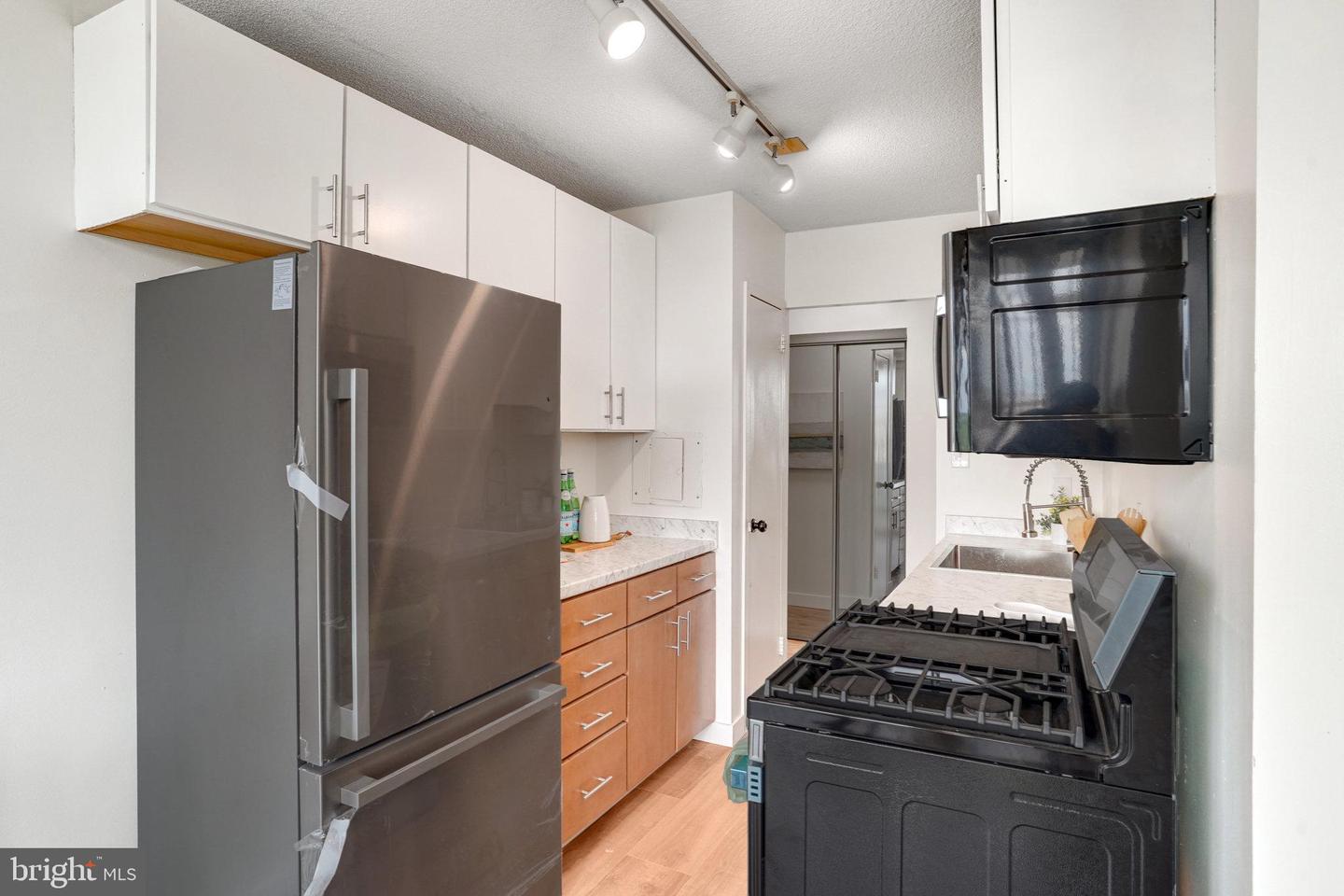 501 SLATERS LN #518, ALEXANDRIA, Virginia 22314, 1 Bedroom Bedrooms, ,1 BathroomBathrooms,Residential,For sale,501 SLATERS LN #518,VAAX2047634 MLS # VAAX2047634