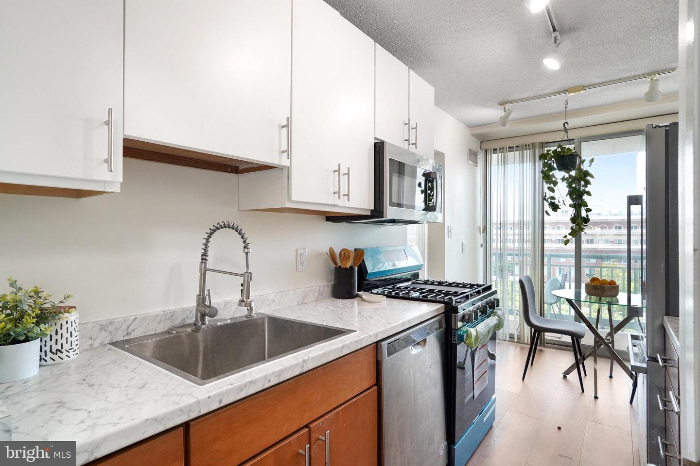 501 SLATERS LN #518, ALEXANDRIA, Virginia 22314, 1 Bedroom Bedrooms, ,1 BathroomBathrooms,Residential,For sale,501 SLATERS LN #518,VAAX2047634 MLS # VAAX2047634