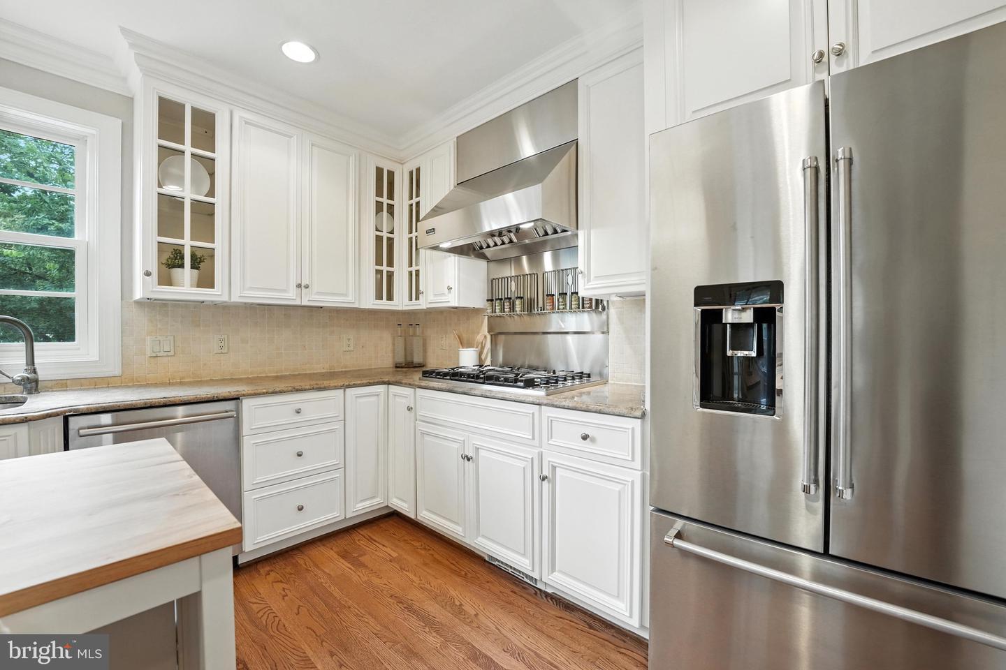 3516 RUNNYMEDE PL NW, WASHINGTON, District Of Columbia 20015, 5 Bedrooms Bedrooms, ,3 BathroomsBathrooms,Residential,For sale,3516 RUNNYMEDE PL NW,DCDC2211040 MLS # DCDC2211040