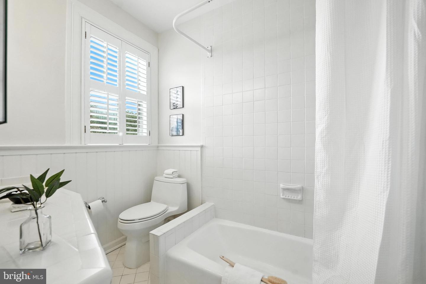 3516 RUNNYMEDE PL NW, WASHINGTON, District Of Columbia 20015, 5 Bedrooms Bedrooms, ,3 BathroomsBathrooms,Residential,For sale,3516 RUNNYMEDE PL NW,DCDC2211040 MLS # DCDC2211040