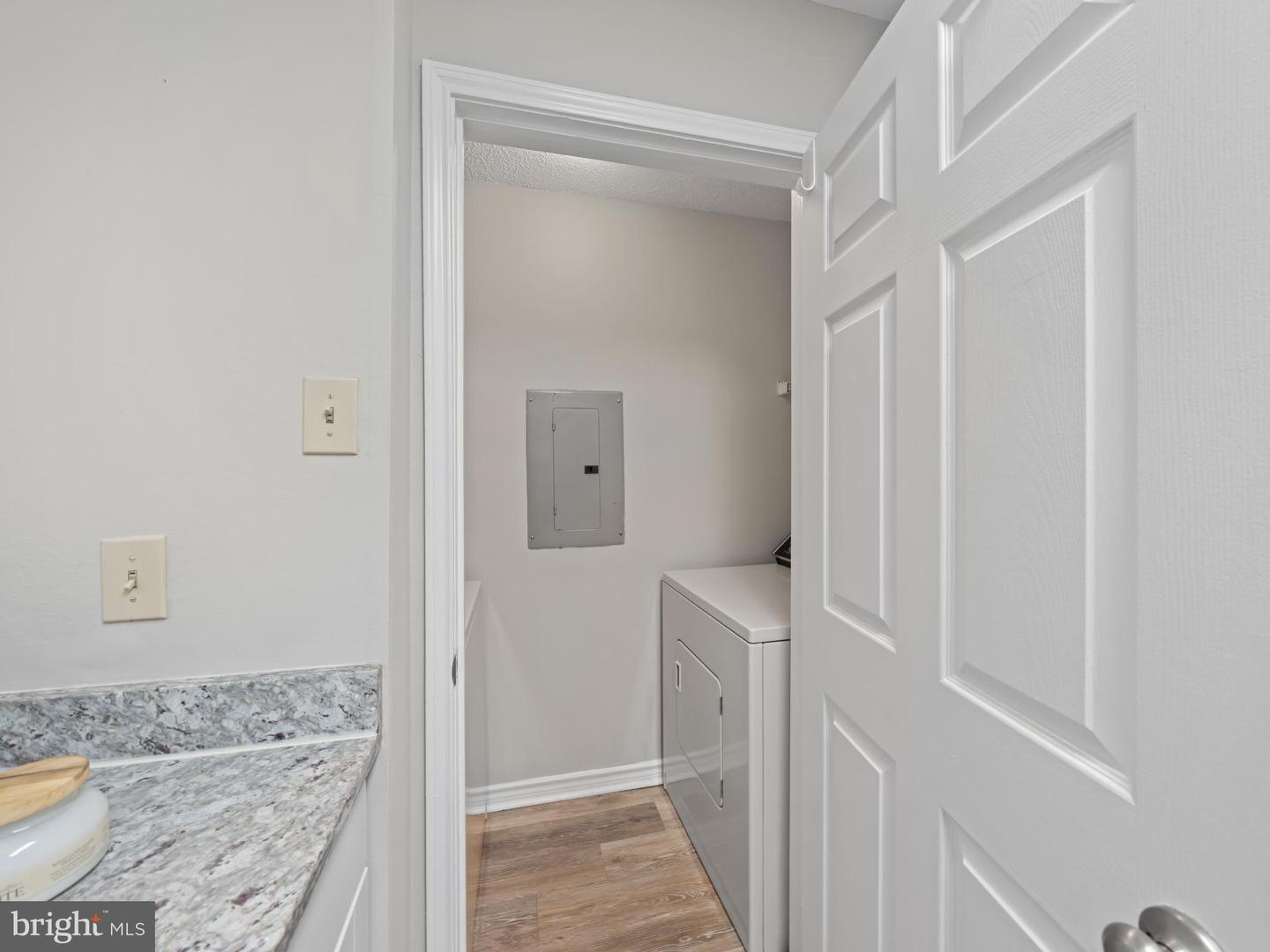 1524 LINCOLN WAY #105, MCLEAN, Virginia 22102, 1 Bedroom Bedrooms, ,1 BathroomBathrooms,Residential,For sale,1524 LINCOLN WAY #105,VAFX2256354 MLS # VAFX2256354