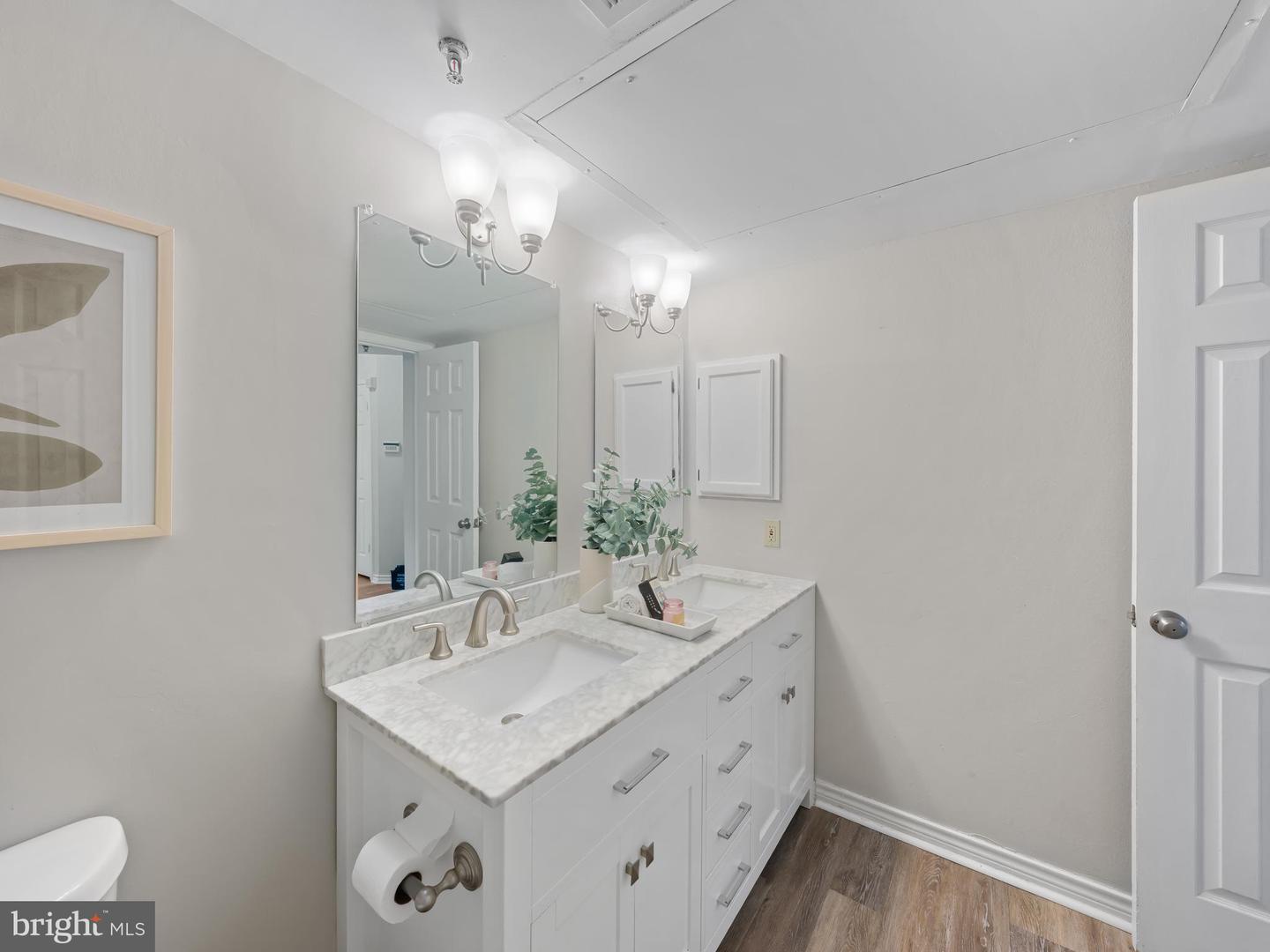 1524 LINCOLN WAY #105, MCLEAN, Virginia 22102, 1 Bedroom Bedrooms, ,1 BathroomBathrooms,Residential,For sale,1524 LINCOLN WAY #105,VAFX2256354 MLS # VAFX2256354
