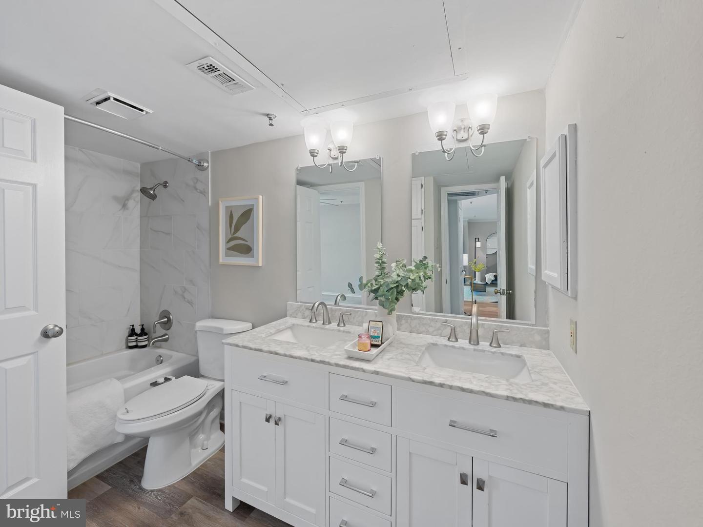 1524 LINCOLN WAY #105, MCLEAN, Virginia 22102, 1 Bedroom Bedrooms, ,1 BathroomBathrooms,Residential,For sale,1524 LINCOLN WAY #105,VAFX2256354 MLS # VAFX2256354
