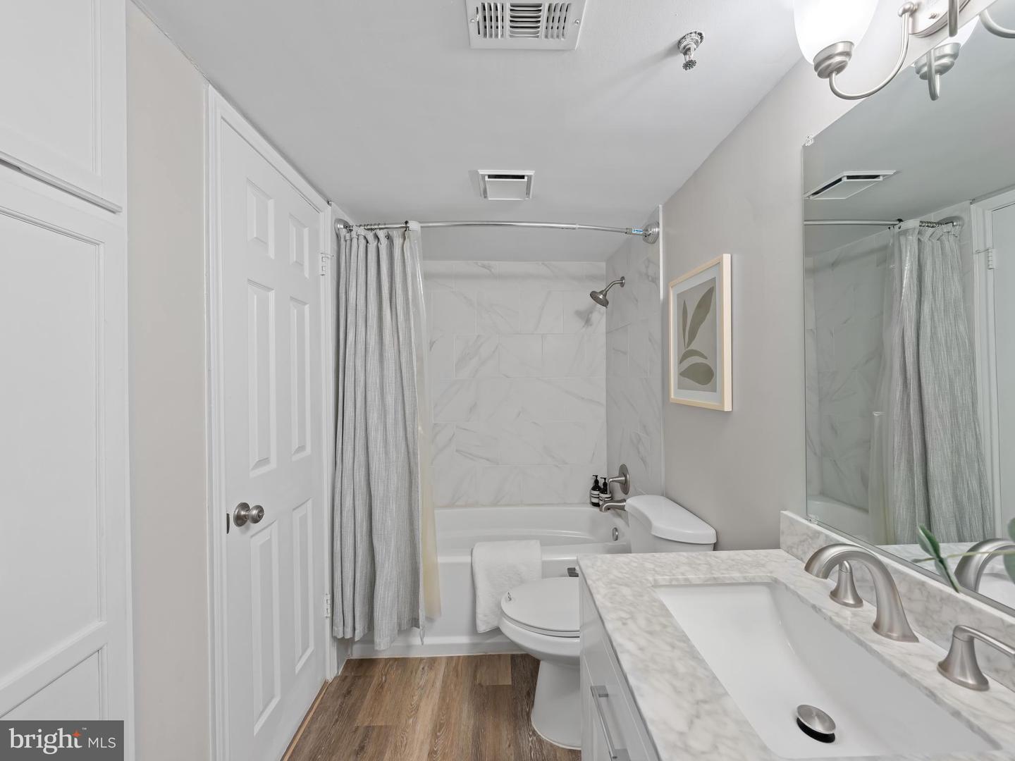 1524 LINCOLN WAY #105, MCLEAN, Virginia 22102, 1 Bedroom Bedrooms, ,1 BathroomBathrooms,Residential,For sale,1524 LINCOLN WAY #105,VAFX2256354 MLS # VAFX2256354