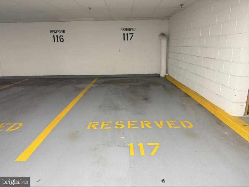 1524 LINCOLN WAY #105, MCLEAN, Virginia 22102, 1 Bedroom Bedrooms, ,1 BathroomBathrooms,Residential,For sale,1524 LINCOLN WAY #105,VAFX2256354 MLS # VAFX2256354