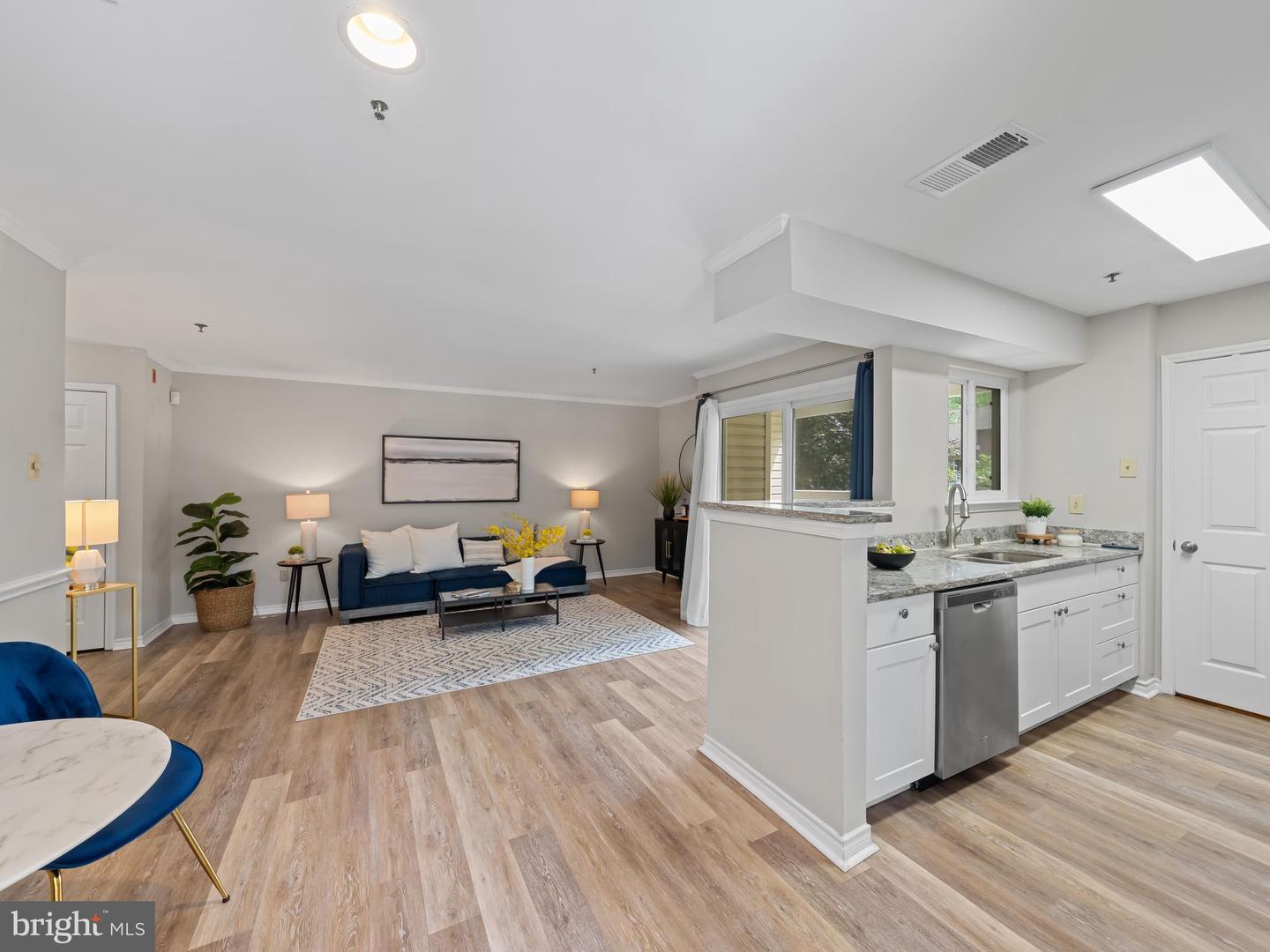 1524 LINCOLN WAY #105, MCLEAN, Virginia 22102, 1 Bedroom Bedrooms, ,1 BathroomBathrooms,Residential,For sale,1524 LINCOLN WAY #105,VAFX2256354 MLS # VAFX2256354