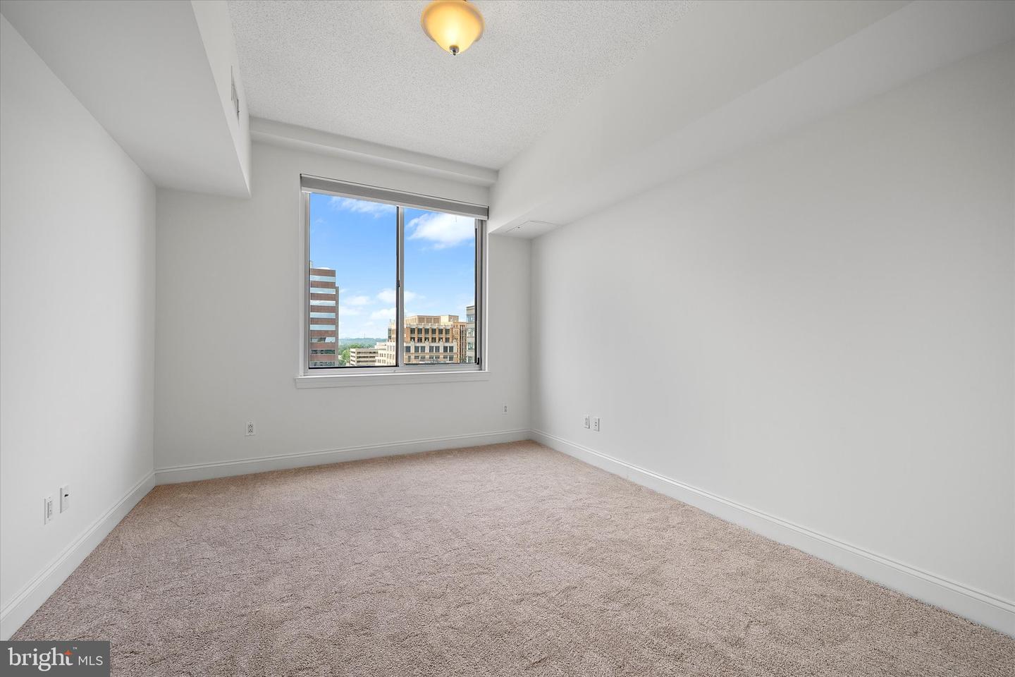 1020 N HIGHLAND ST #1109, ARLINGTON, Virginia 22201, 1 Bedroom Bedrooms, ,1 BathroomBathrooms,Residential,For sale,1020 N HIGHLAND ST #1109,VAAR2061100 MLS # VAAR2061100