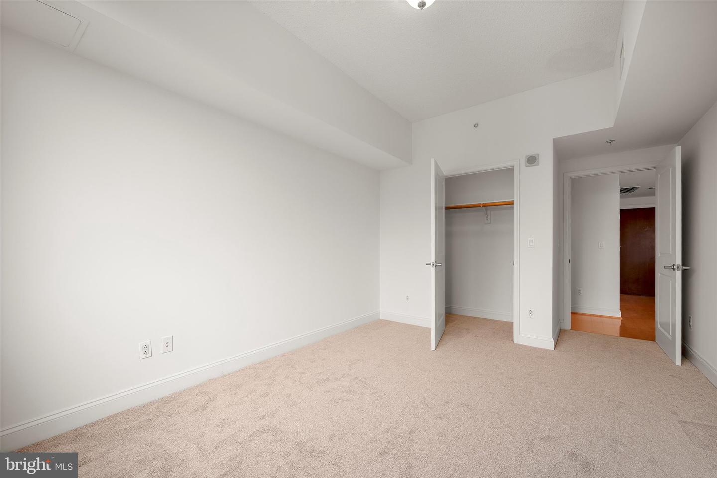 1020 N HIGHLAND ST #1109, ARLINGTON, Virginia 22201, 1 Bedroom Bedrooms, ,1 BathroomBathrooms,Residential,For sale,1020 N HIGHLAND ST #1109,VAAR2061100 MLS # VAAR2061100