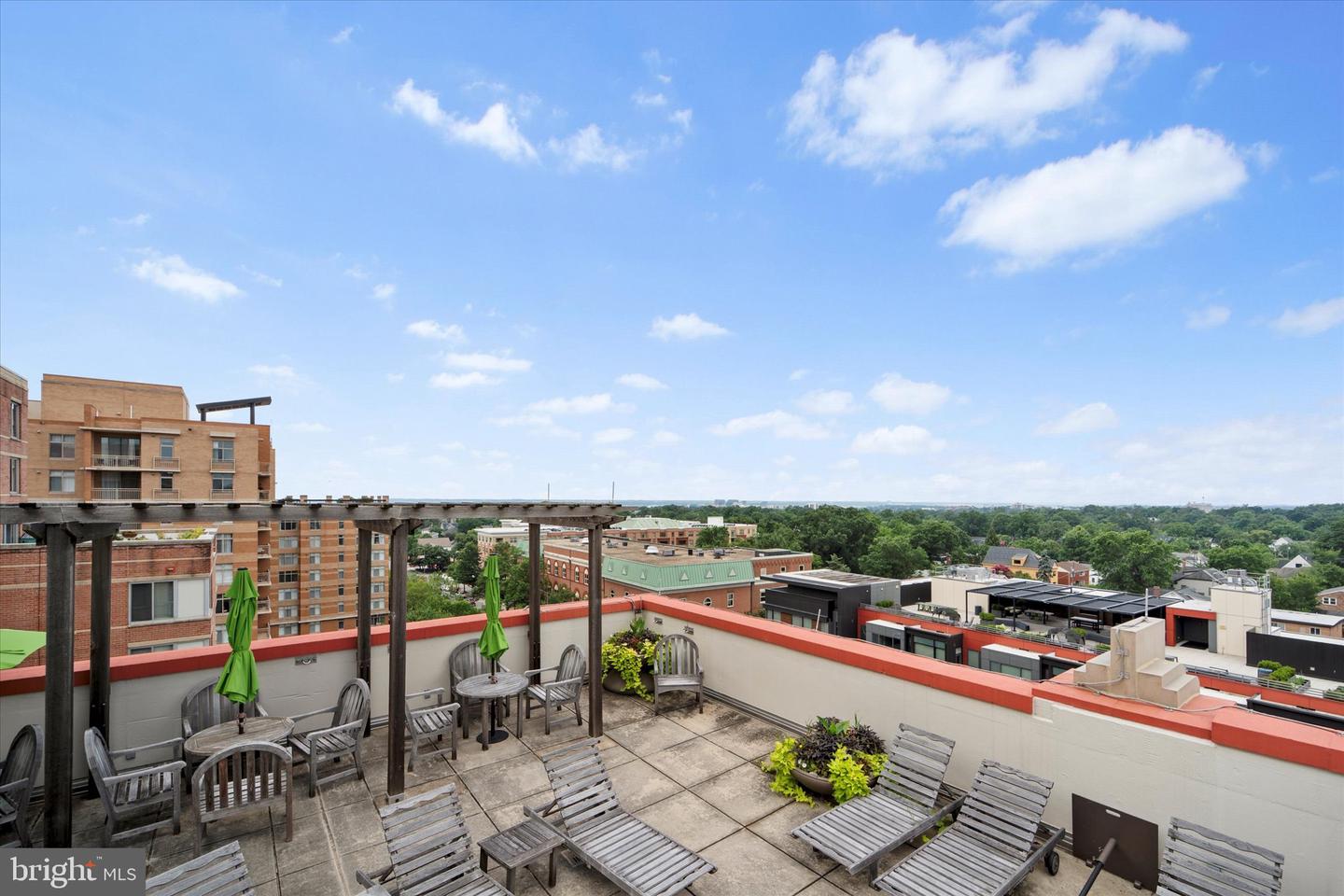 1020 N HIGHLAND ST #1109, ARLINGTON, Virginia 22201, 1 Bedroom Bedrooms, ,1 BathroomBathrooms,Residential,For sale,1020 N HIGHLAND ST #1109,VAAR2061100 MLS # VAAR2061100