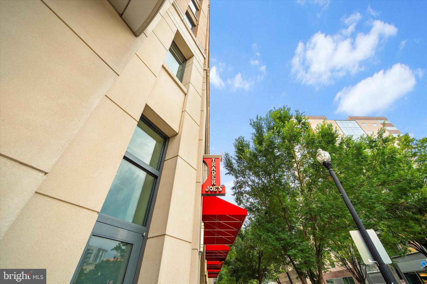 1020 N HIGHLAND ST #1109, ARLINGTON, Virginia 22201, 1 Bedroom Bedrooms, ,1 BathroomBathrooms,Residential,For sale,1020 N HIGHLAND ST #1109,VAAR2061100 MLS # VAAR2061100
