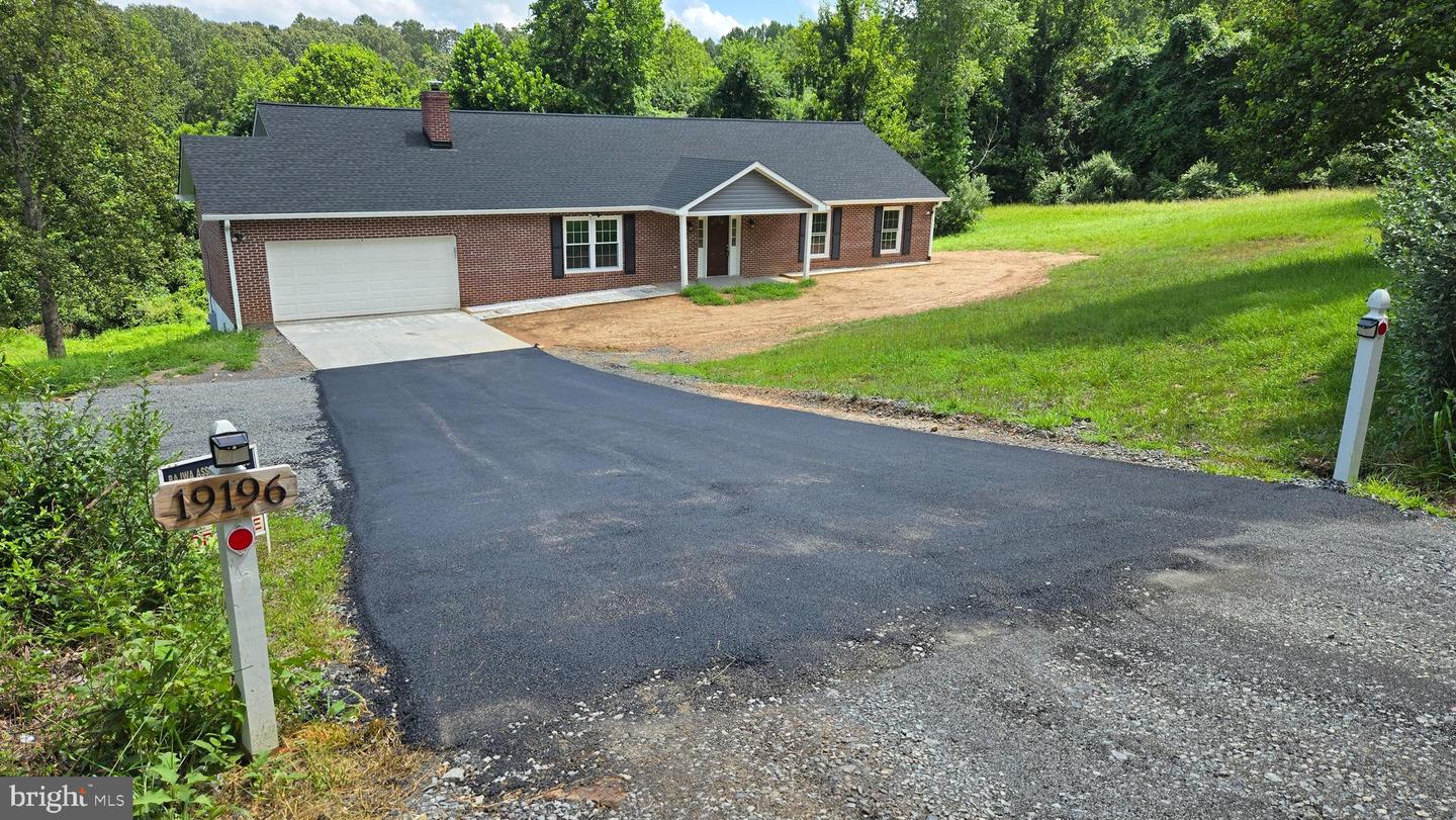 19196 FERGUSON LN, JEFFERSONTON, Virginia 22724, 3 Bedrooms Bedrooms, ,2 BathroomsBathrooms,Residential,For sale,19196 FERGUSON LN,VACU2011022 MLS # VACU2011022