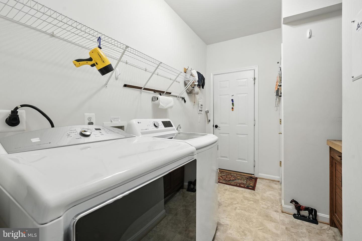 17452 FOUR SEASONS DR, DUMFRIES, Virginia 22025, 3 Bedrooms Bedrooms, ,2 BathroomsBathrooms,Residential,For sale,17452 FOUR SEASONS DR,VAPW2099610 MLS # VAPW2099610