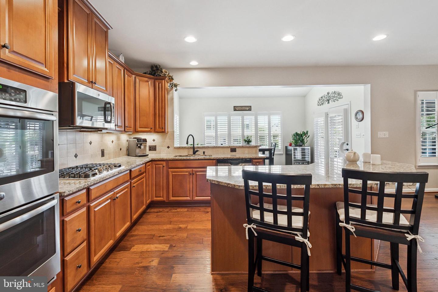 26696 GAYFEATHER DR, CHANTILLY, Virginia 20152, 5 Bedrooms Bedrooms, ,3 BathroomsBathrooms,Residential,For sale,26696 GAYFEATHER DR,VALO2102688 MLS # VALO2102688