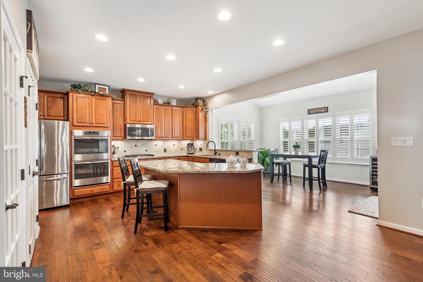 26696 GAYFEATHER DR, CHANTILLY, Virginia 20152, 5 Bedrooms Bedrooms, ,3 BathroomsBathrooms,Residential,For sale,26696 GAYFEATHER DR,VALO2102688 MLS # VALO2102688