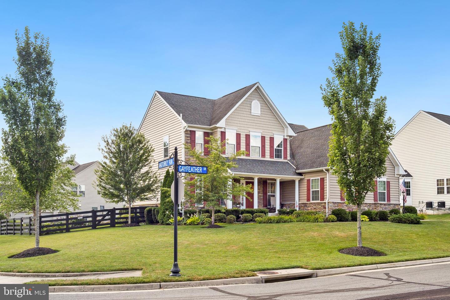 26696 GAYFEATHER DR, CHANTILLY, Virginia 20152, 5 Bedrooms Bedrooms, ,3 BathroomsBathrooms,Residential,For sale,26696 GAYFEATHER DR,VALO2102688 MLS # VALO2102688