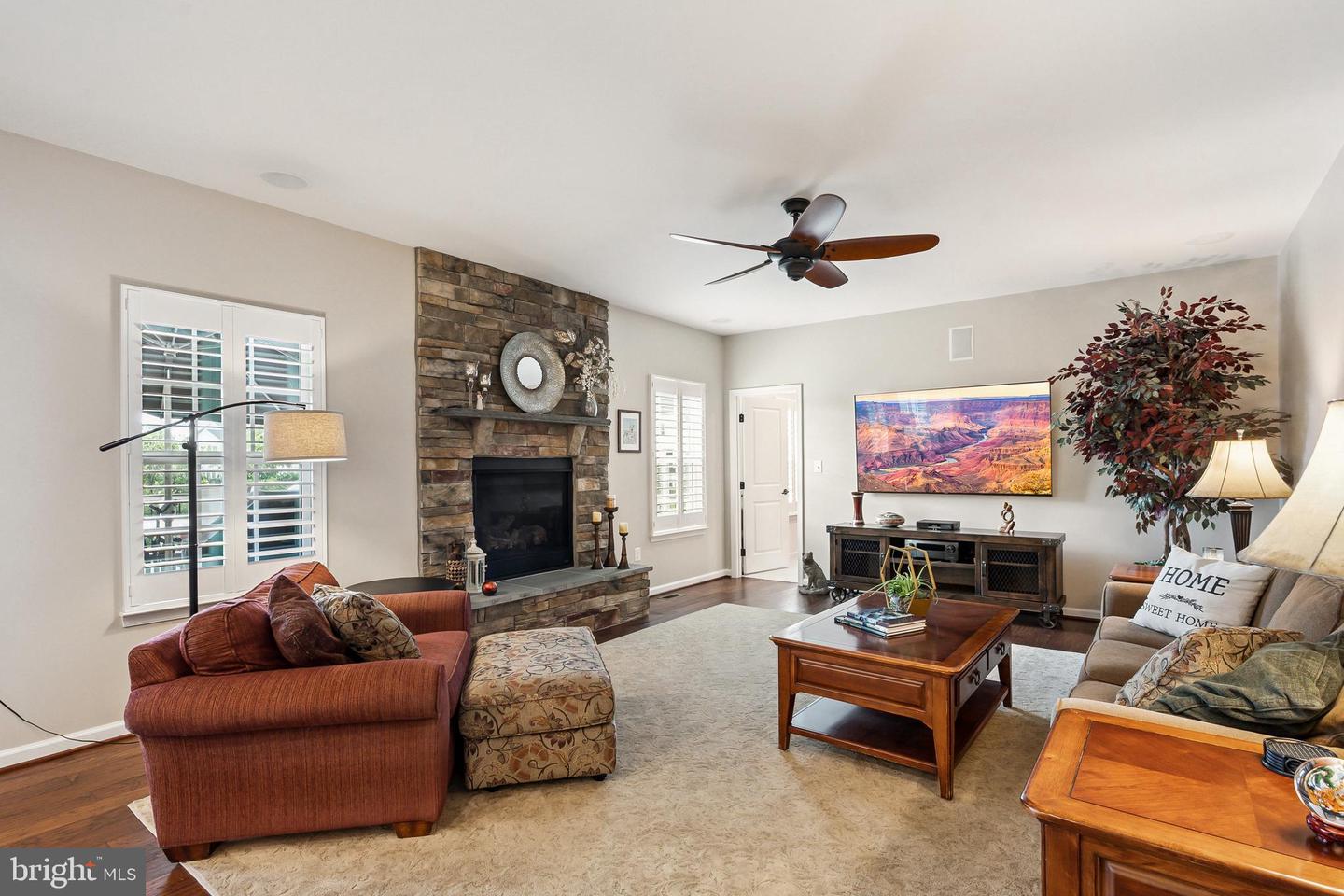 26696 GAYFEATHER DR, CHANTILLY, Virginia 20152, 5 Bedrooms Bedrooms, ,3 BathroomsBathrooms,Residential,For sale,26696 GAYFEATHER DR,VALO2102688 MLS # VALO2102688