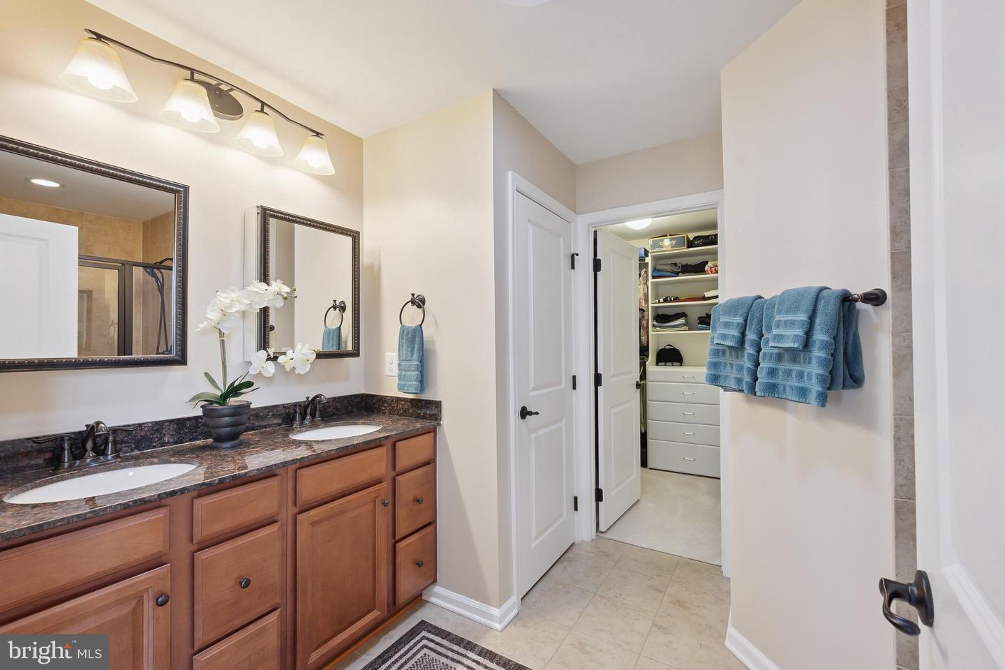 26696 GAYFEATHER DR, CHANTILLY, Virginia 20152, 5 Bedrooms Bedrooms, ,3 BathroomsBathrooms,Residential,For sale,26696 GAYFEATHER DR,VALO2102688 MLS # VALO2102688