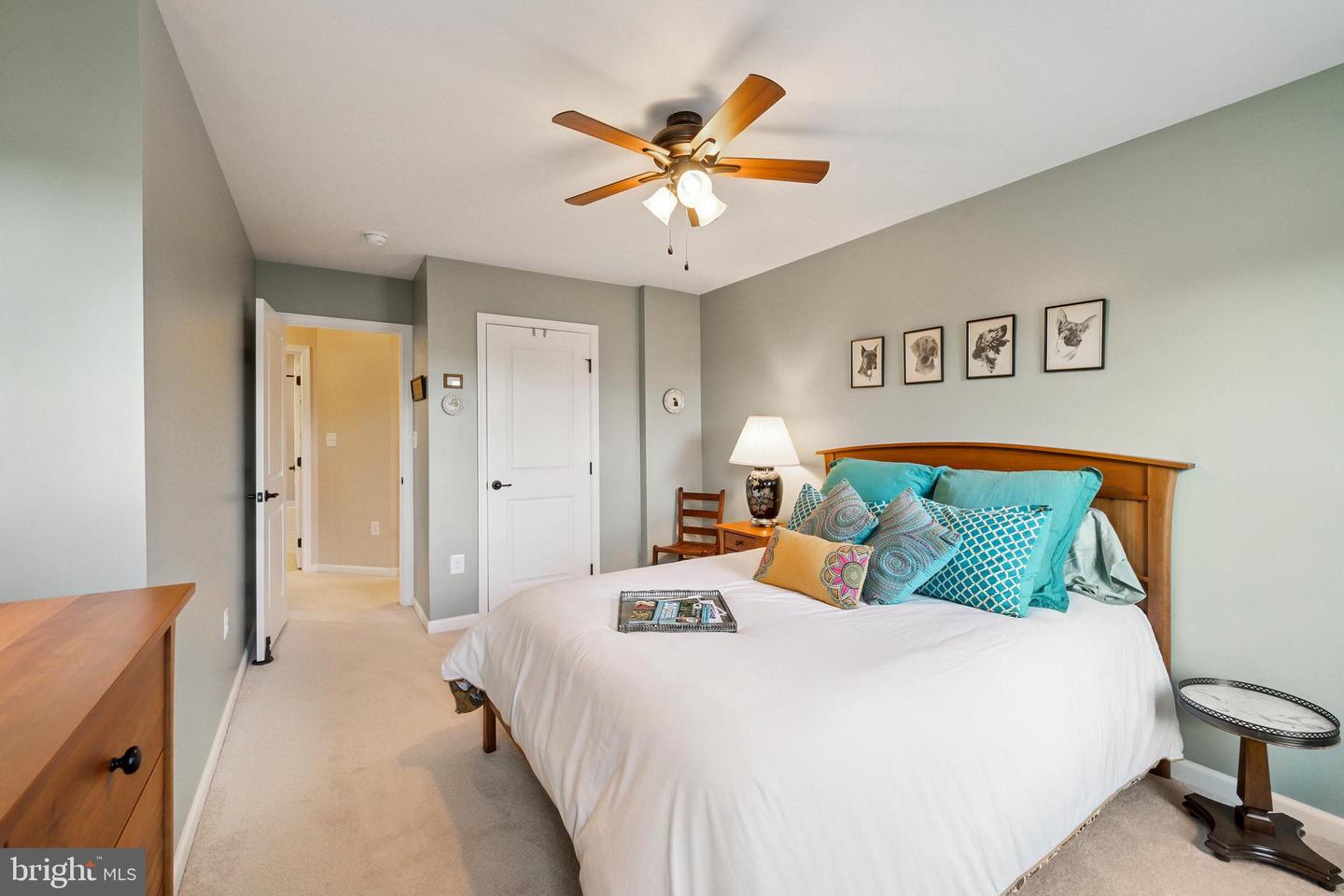 26696 GAYFEATHER DR, CHANTILLY, Virginia 20152, 5 Bedrooms Bedrooms, ,3 BathroomsBathrooms,Residential,For sale,26696 GAYFEATHER DR,VALO2102688 MLS # VALO2102688