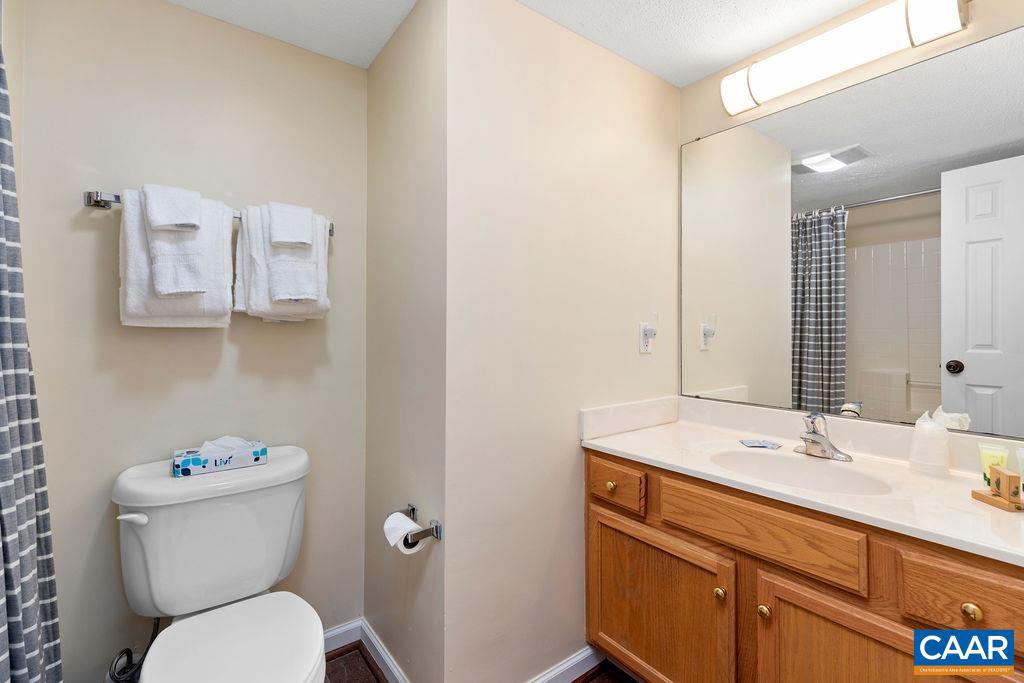 2082 STONE RIDGE CONDOS, WINTERGREEN RESORT, Virginia 22967, 3 Bedrooms Bedrooms, ,3 BathroomsBathrooms,Residential,For sale,2082 STONE RIDGE CONDOS,666934 MLS # 666934