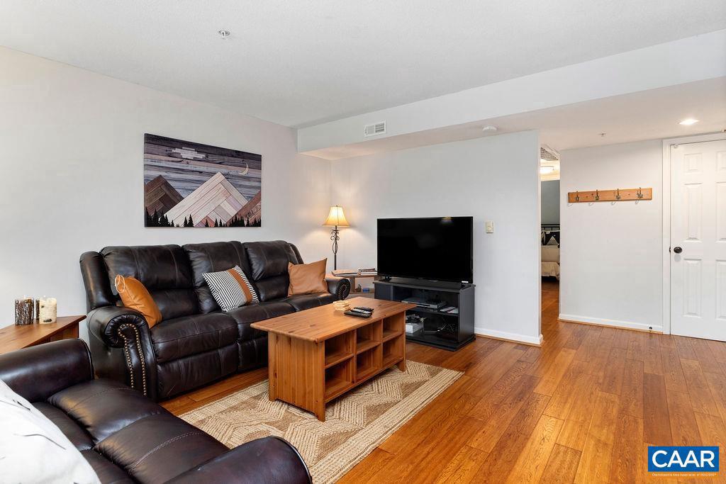 2082 STONE RIDGE CONDOS, WINTERGREEN RESORT, Virginia 22967, 3 Bedrooms Bedrooms, ,3 BathroomsBathrooms,Residential,For sale,2082 STONE RIDGE CONDOS,666934 MLS # 666934