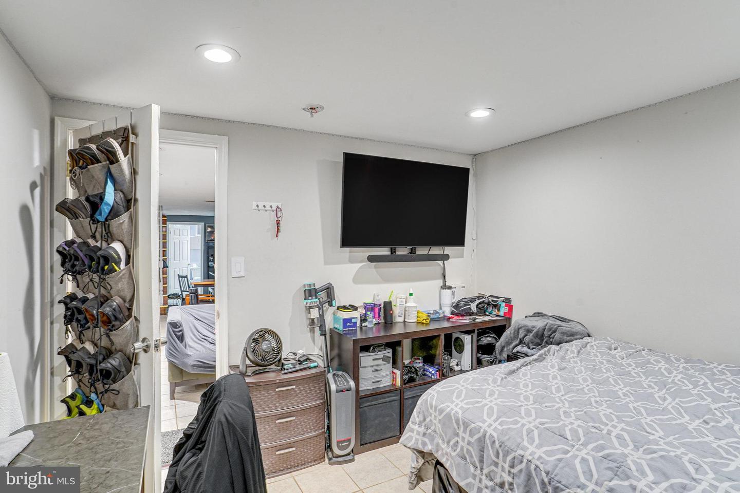 3702 PAUL ST, ALEXANDRIA, Virginia 22311, 3 Bedrooms Bedrooms, ,2 BathroomsBathrooms,Residential,For sale,3702 PAUL ST,VAFX2256528 MLS # VAFX2256528
