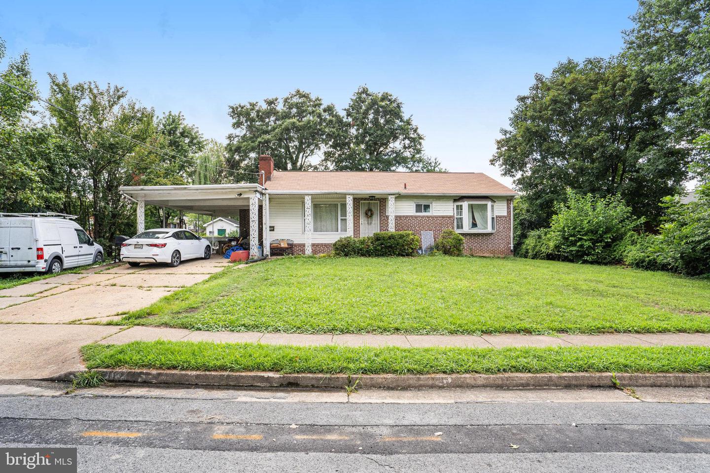 3702 PAUL ST, ALEXANDRIA, Virginia 22311, 3 Bedrooms Bedrooms, ,2 BathroomsBathrooms,Residential,For sale,3702 PAUL ST,VAFX2256528 MLS # VAFX2256528