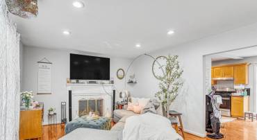 3702 PAUL ST, ALEXANDRIA, Virginia 22311, 3 Bedrooms Bedrooms, ,2 BathroomsBathrooms,Residential,For sale,3702 PAUL ST,VAFX2256528 MLS # VAFX2256528