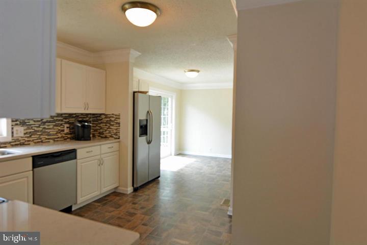 10123 ERIN CT, MANASSAS, Virginia 20110, 4 Bedrooms Bedrooms, ,2 BathroomsBathrooms,Residential,For sale,10123 ERIN CT,VAMN2009058 MLS # VAMN2009058