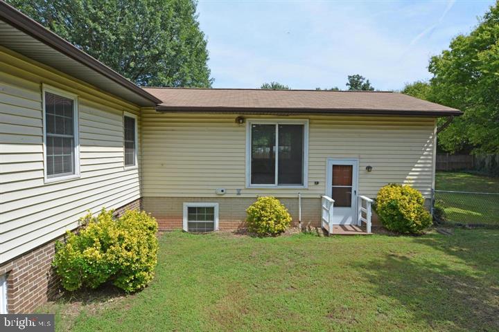10123 ERIN CT, MANASSAS, Virginia 20110, 4 Bedrooms Bedrooms, ,2 BathroomsBathrooms,Residential,For sale,10123 ERIN CT,VAMN2009058 MLS # VAMN2009058