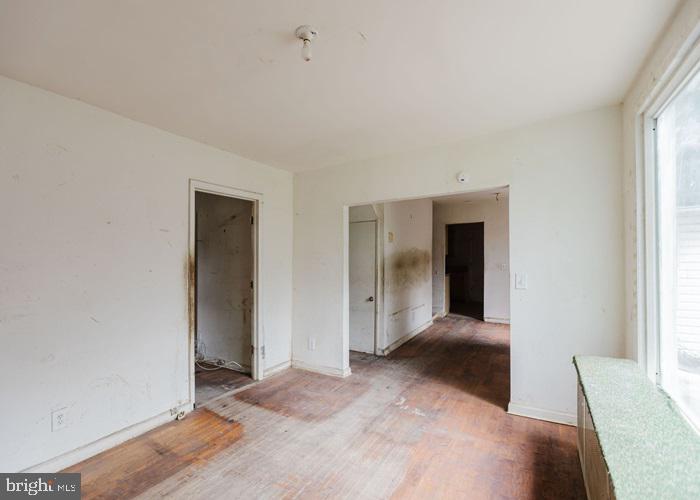 722 32ND ST SE, WASHINGTON, District Of Columbia 20019, 3 Bedrooms Bedrooms, ,1 BathroomBathrooms,Residential,For sale,722 32ND ST SE,DCDC2211278 MLS # DCDC2211278