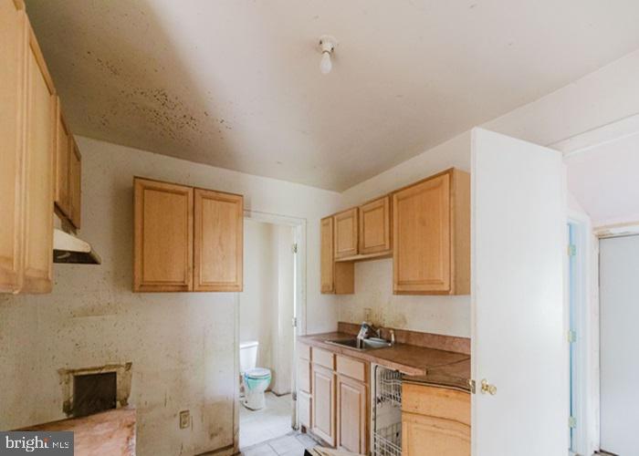 722 32ND ST SE, WASHINGTON, District Of Columbia 20019, 3 Bedrooms Bedrooms, ,1 BathroomBathrooms,Residential,For sale,722 32ND ST SE,DCDC2211278 MLS # DCDC2211278