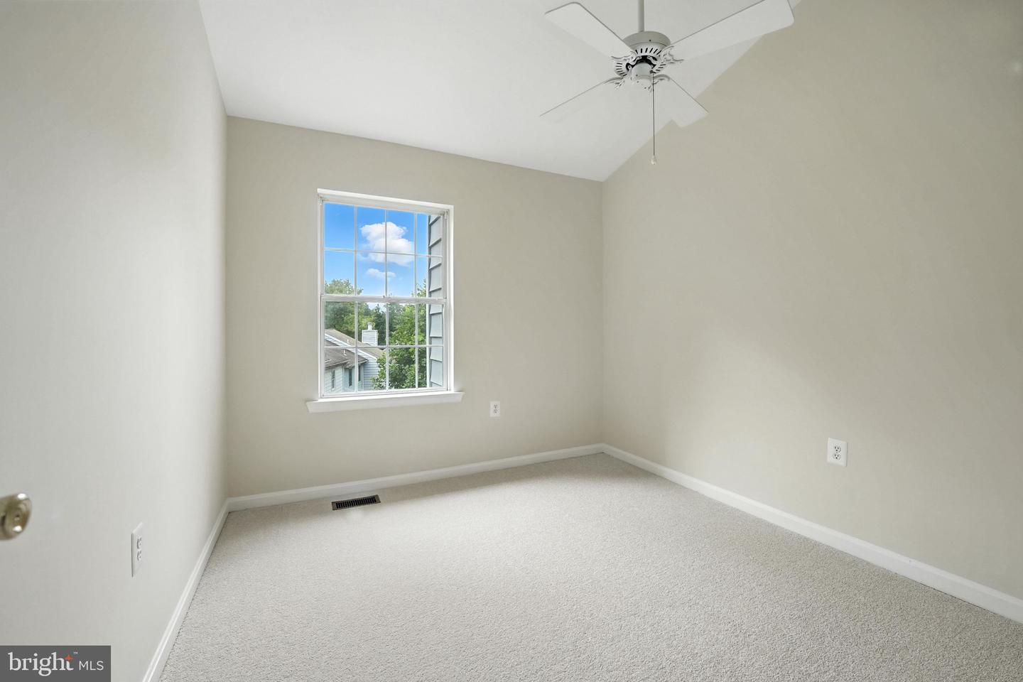 15400 BEACHWATER CT, DUMFRIES, Virginia 22025, 3 Bedrooms Bedrooms, ,2 BathroomsBathrooms,Residential,For sale,15400 BEACHWATER CT,VAPW2099656 MLS # VAPW2099656