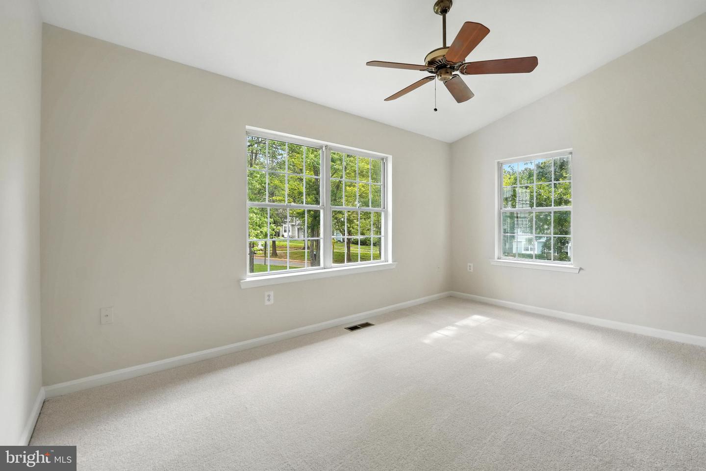 15400 BEACHWATER CT, DUMFRIES, Virginia 22025, 3 Bedrooms Bedrooms, ,2 BathroomsBathrooms,Residential,For sale,15400 BEACHWATER CT,VAPW2099656 MLS # VAPW2099656