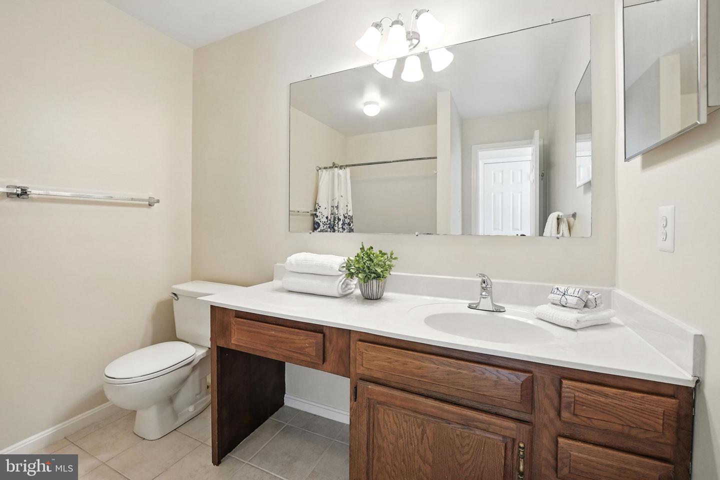 15400 BEACHWATER CT, DUMFRIES, Virginia 22025, 3 Bedrooms Bedrooms, ,2 BathroomsBathrooms,Residential,For sale,15400 BEACHWATER CT,VAPW2099656 MLS # VAPW2099656