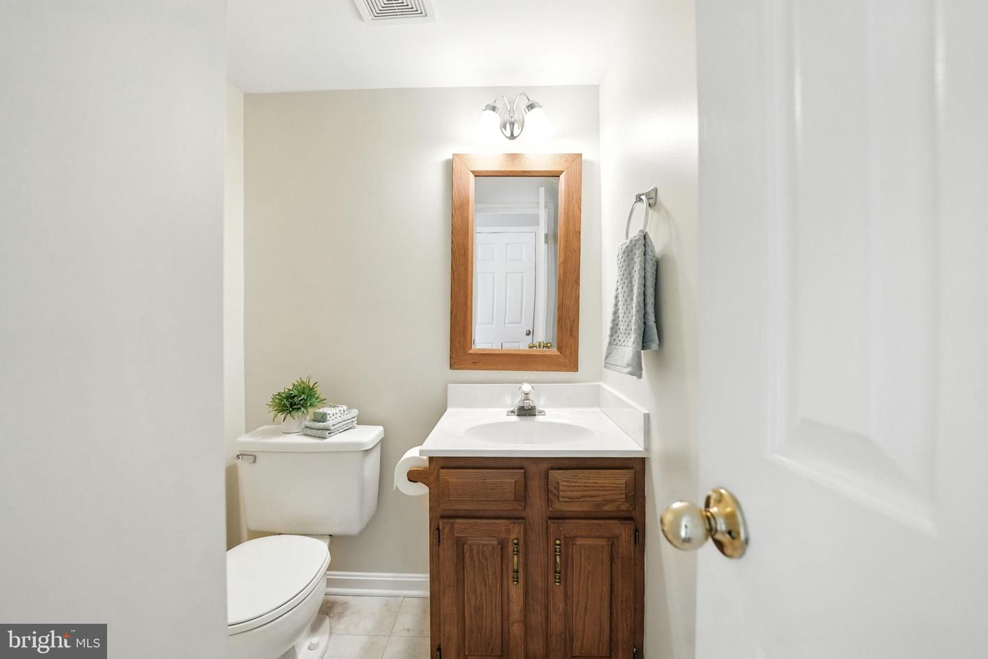 15400 BEACHWATER CT, DUMFRIES, Virginia 22025, 3 Bedrooms Bedrooms, ,2 BathroomsBathrooms,Residential,For sale,15400 BEACHWATER CT,VAPW2099656 MLS # VAPW2099656