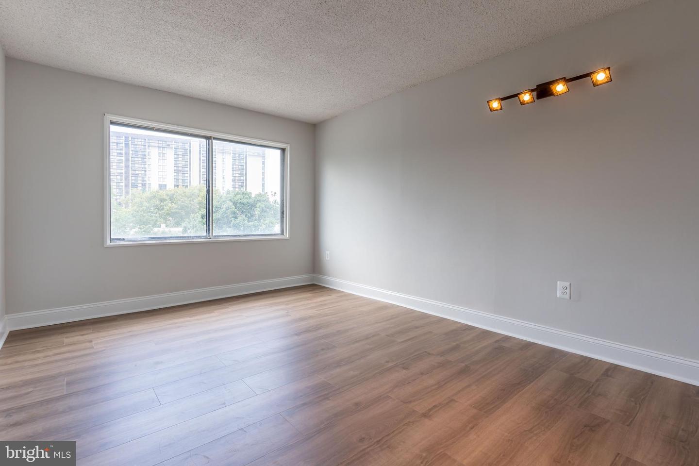 200 N PICKETT ST N #311, ALEXANDRIA, Virginia 22304, 2 Bedrooms Bedrooms, ,2 BathroomsBathrooms,Residential,For sale,200 N PICKETT ST N #311,VAAX2047682 MLS # VAAX2047682