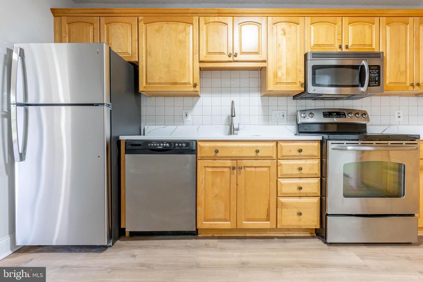 200 N PICKETT ST N #311, ALEXANDRIA, Virginia 22304, 2 Bedrooms Bedrooms, ,2 BathroomsBathrooms,Residential,For sale,200 N PICKETT ST N #311,VAAX2047682 MLS # VAAX2047682