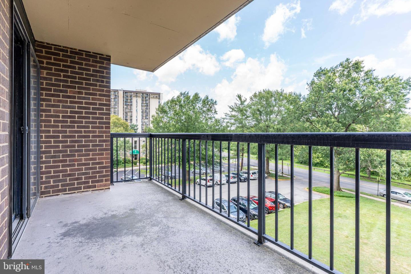 200 N PICKETT ST N #311, ALEXANDRIA, Virginia 22304, 2 Bedrooms Bedrooms, ,2 BathroomsBathrooms,Residential,For sale,200 N PICKETT ST N #311,VAAX2047682 MLS # VAAX2047682