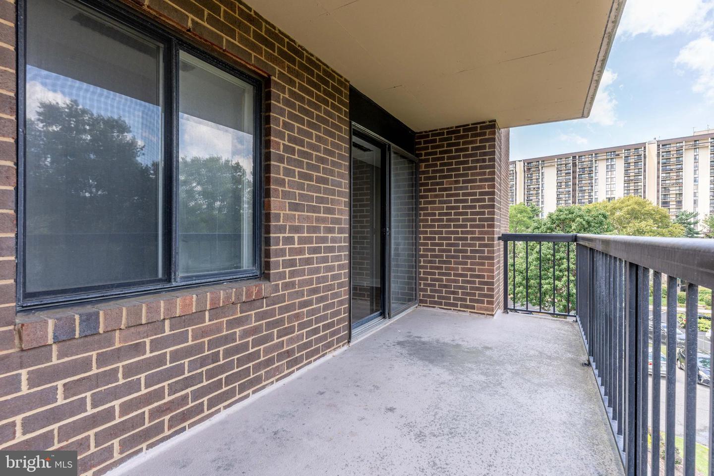 200 N PICKETT ST N #311, ALEXANDRIA, Virginia 22304, 2 Bedrooms Bedrooms, ,2 BathroomsBathrooms,Residential,For sale,200 N PICKETT ST N #311,VAAX2047682 MLS # VAAX2047682