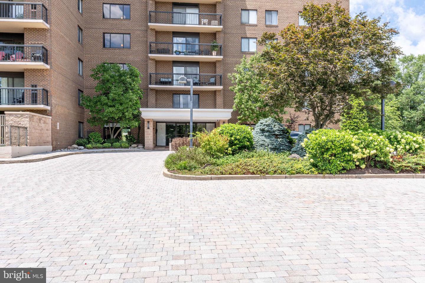 200 N PICKETT ST N #311, ALEXANDRIA, Virginia 22304, 2 Bedrooms Bedrooms, ,2 BathroomsBathrooms,Residential,For sale,200 N PICKETT ST N #311,VAAX2047682 MLS # VAAX2047682