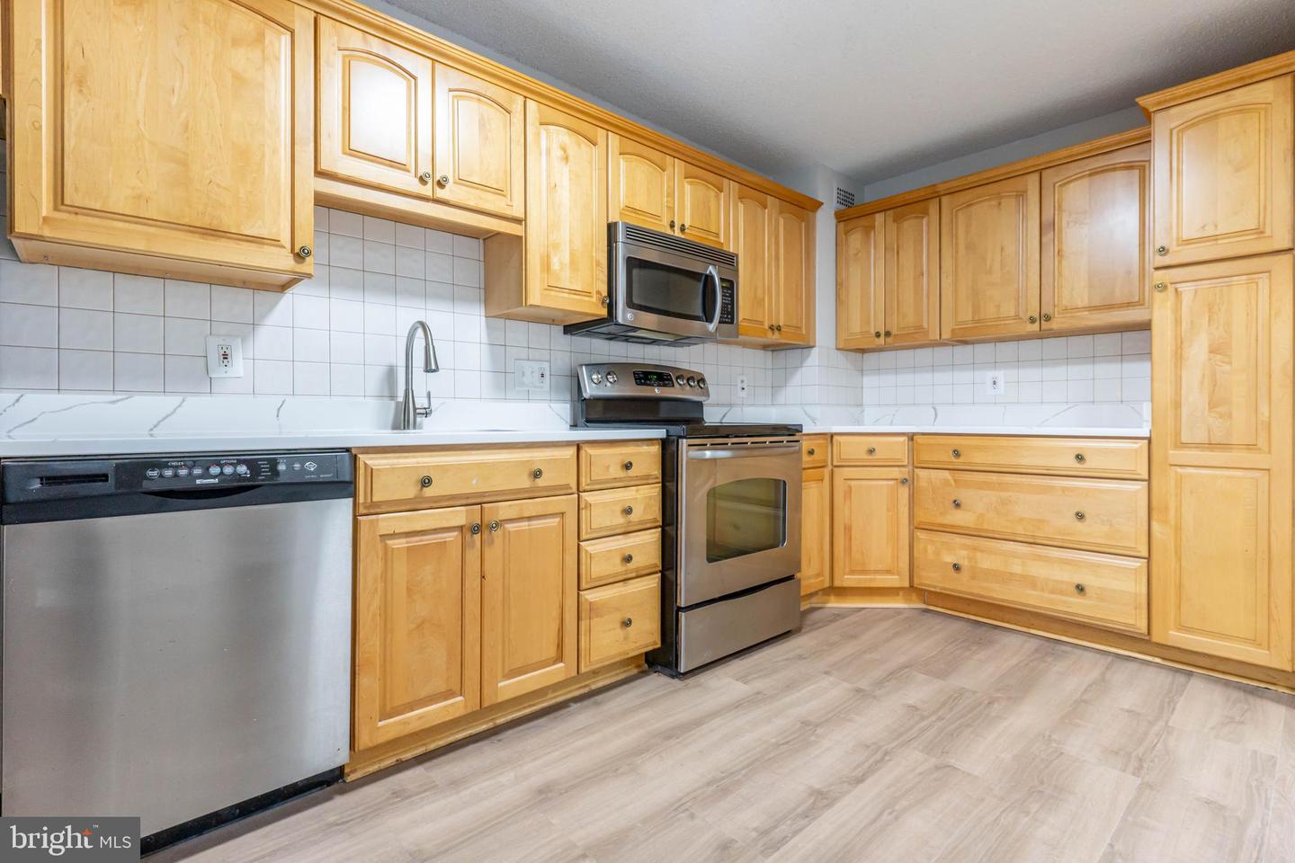 200 N PICKETT ST N #311, ALEXANDRIA, Virginia 22304, 2 Bedrooms Bedrooms, ,2 BathroomsBathrooms,Residential,For sale,200 N PICKETT ST N #311,VAAX2047682 MLS # VAAX2047682