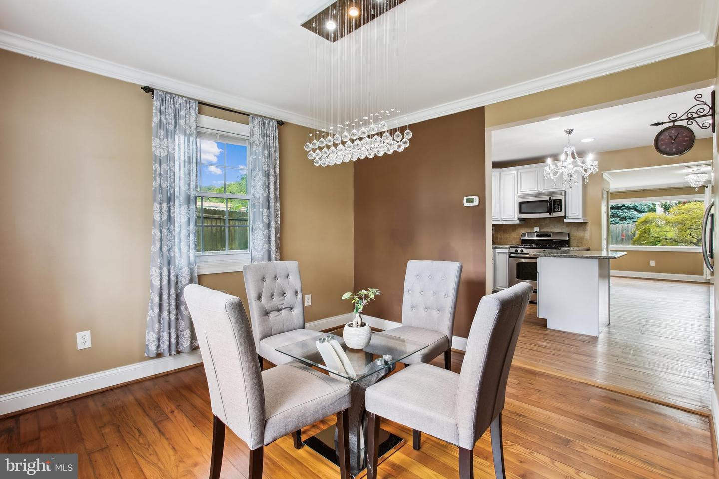 6816 ARLINGTON BLVD, FALLS CHURCH, Virginia 22042, 3 Bedrooms Bedrooms, ,2 BathroomsBathrooms,Residential,For sale,6816 ARLINGTON BLVD,VAFX2256624 MLS # VAFX2256624