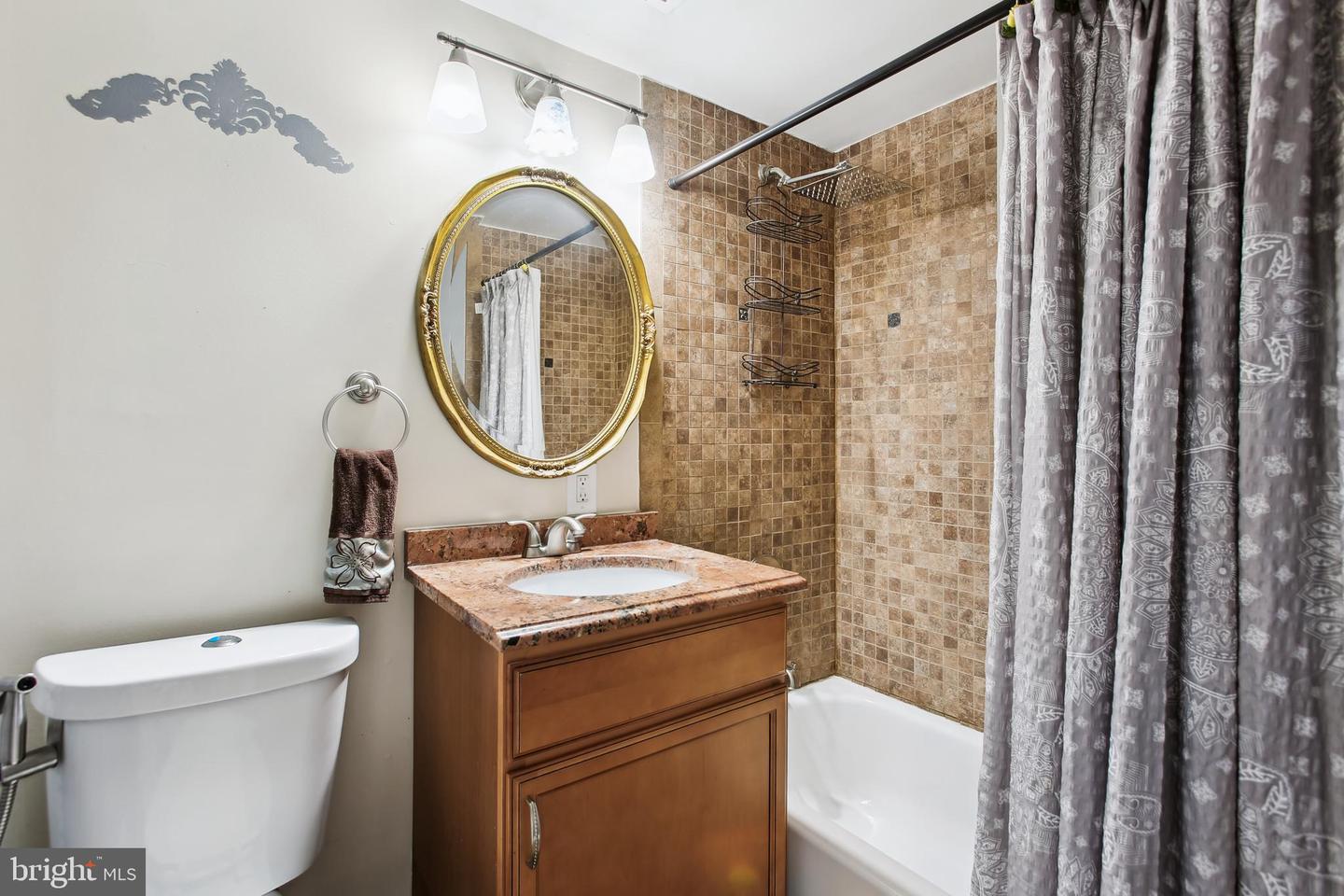 6816 ARLINGTON BLVD, FALLS CHURCH, Virginia 22042, 3 Bedrooms Bedrooms, ,2 BathroomsBathrooms,Residential,For sale,6816 ARLINGTON BLVD,VAFX2256624 MLS # VAFX2256624