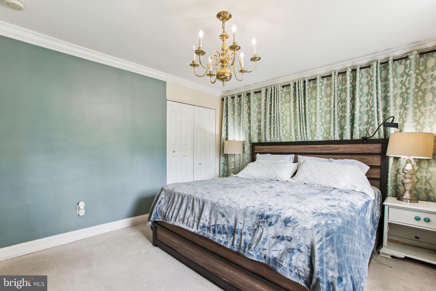 6816 ARLINGTON BLVD, FALLS CHURCH, Virginia 22042, 3 Bedrooms Bedrooms, ,2 BathroomsBathrooms,Residential,For sale,6816 ARLINGTON BLVD,VAFX2256624 MLS # VAFX2256624