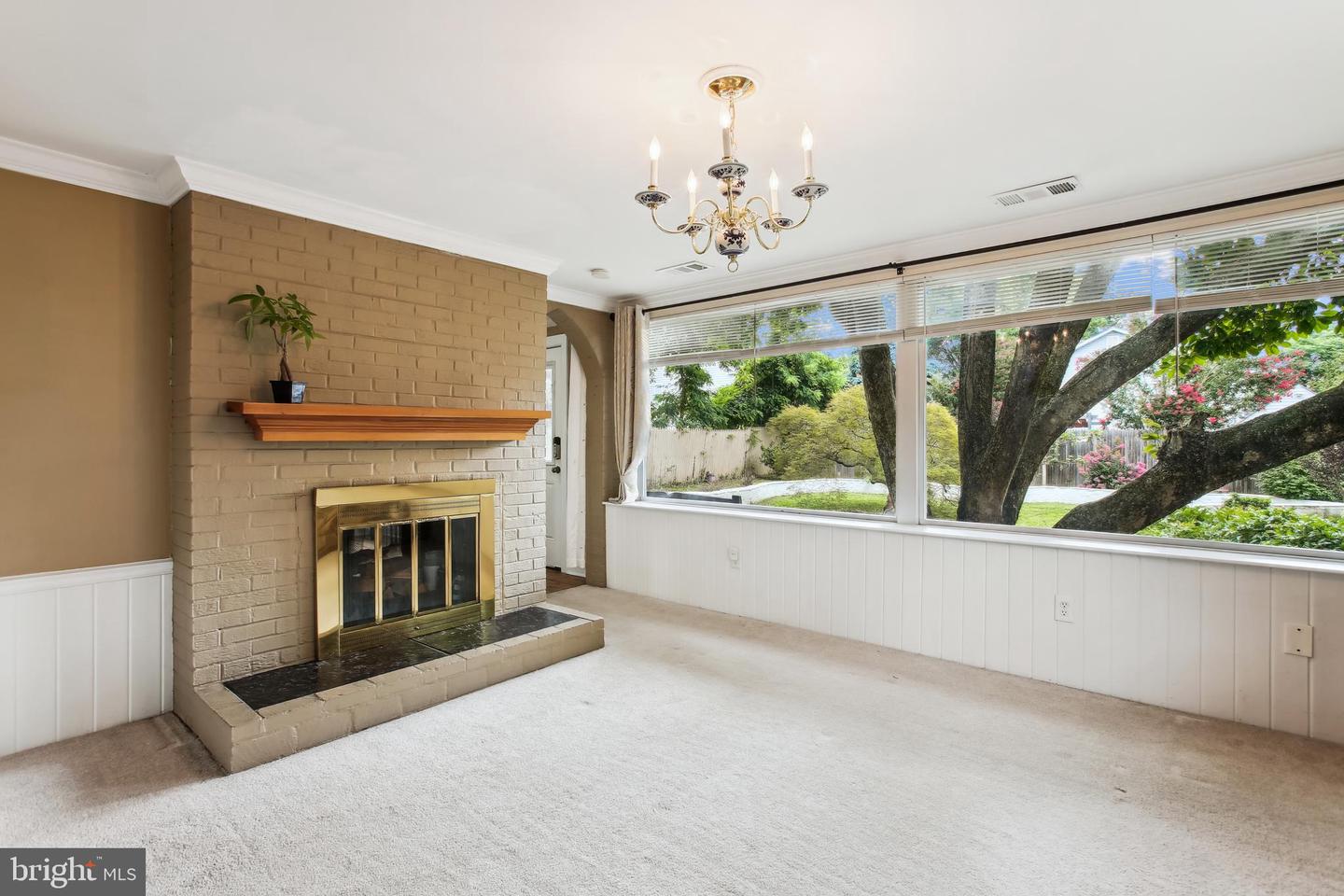6816 ARLINGTON BLVD, FALLS CHURCH, Virginia 22042, 3 Bedrooms Bedrooms, ,2 BathroomsBathrooms,Residential,For sale,6816 ARLINGTON BLVD,VAFX2256624 MLS # VAFX2256624